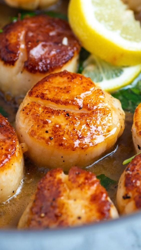 Seared Scallops with Garlic Basil Butter