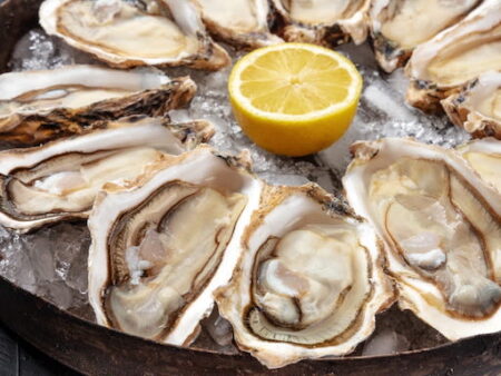 1 Dozen Shucked Oysters East Coast Canadian